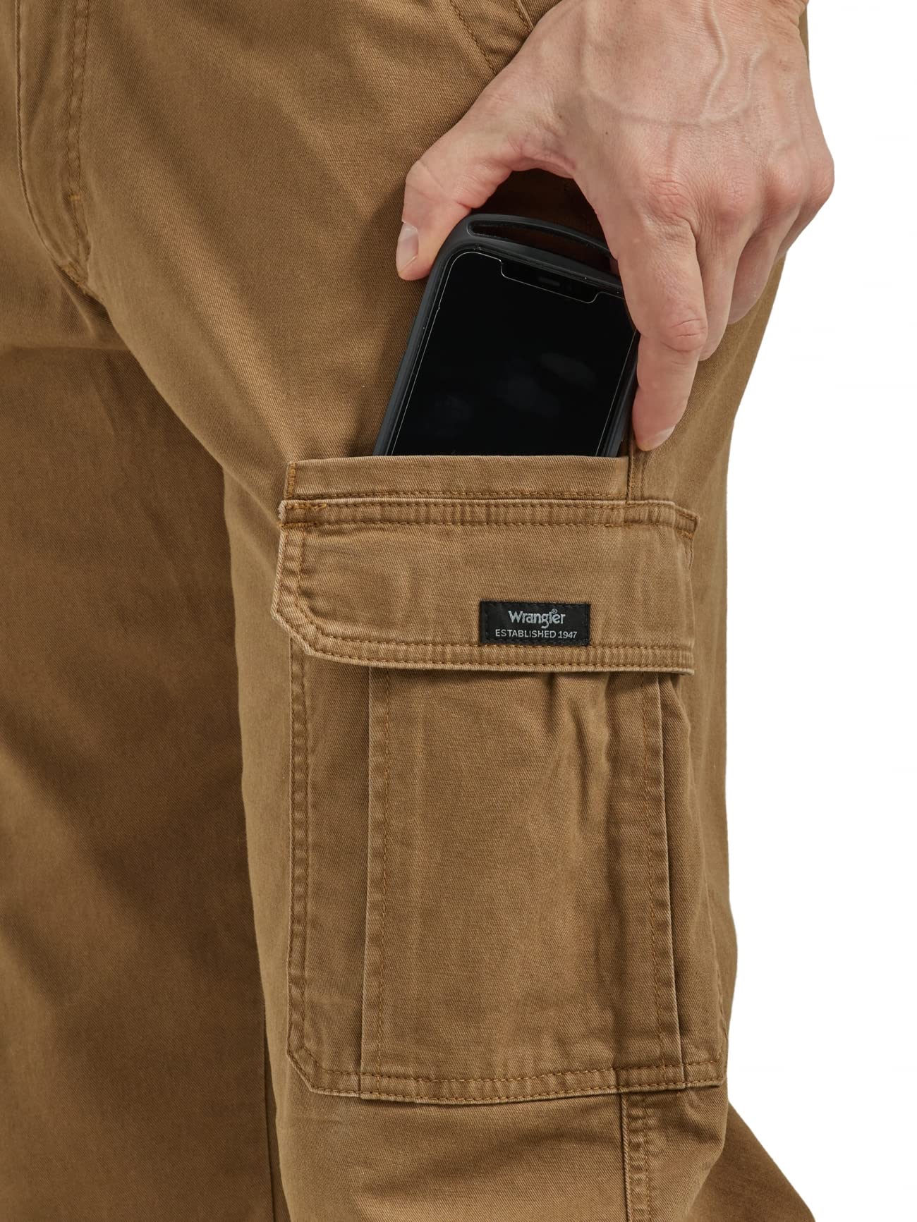 Wrangler Authentics Men's Relaxed Fit Stretch Cargo Pant, Kangaroo, 32W x 32L