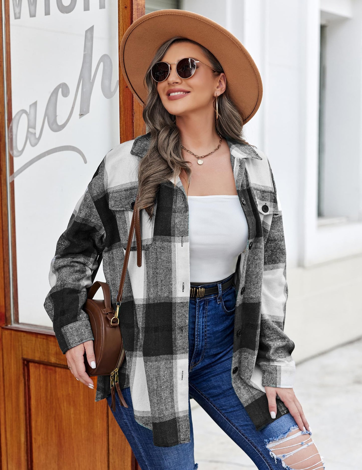 IN'VOLAND Women's Flannel Plaid Shacket Casual Button Down Long Sleeve Flannel Shirts Plus Size Black Fall Tartan Jacket 26W