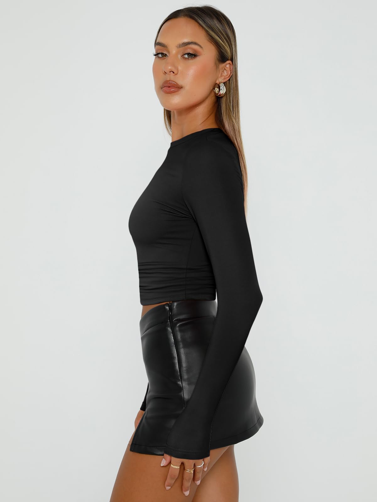Trendy Queen Womens Long Sleeve Shirts Basic Crop Tops Tight Slim Fit Cute Teen Girls Fall Winter Y2k Clothes Black 2XS