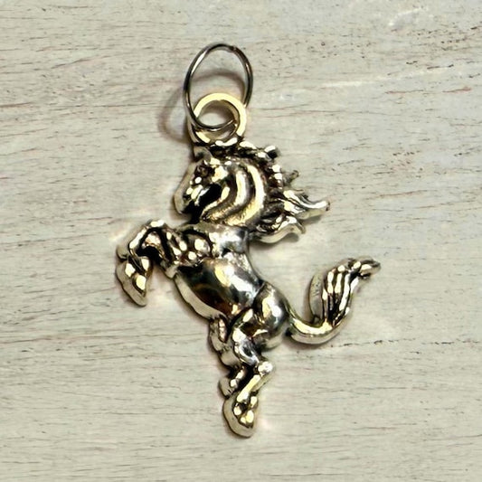 Running horse western hat charm in gold and silver finishes